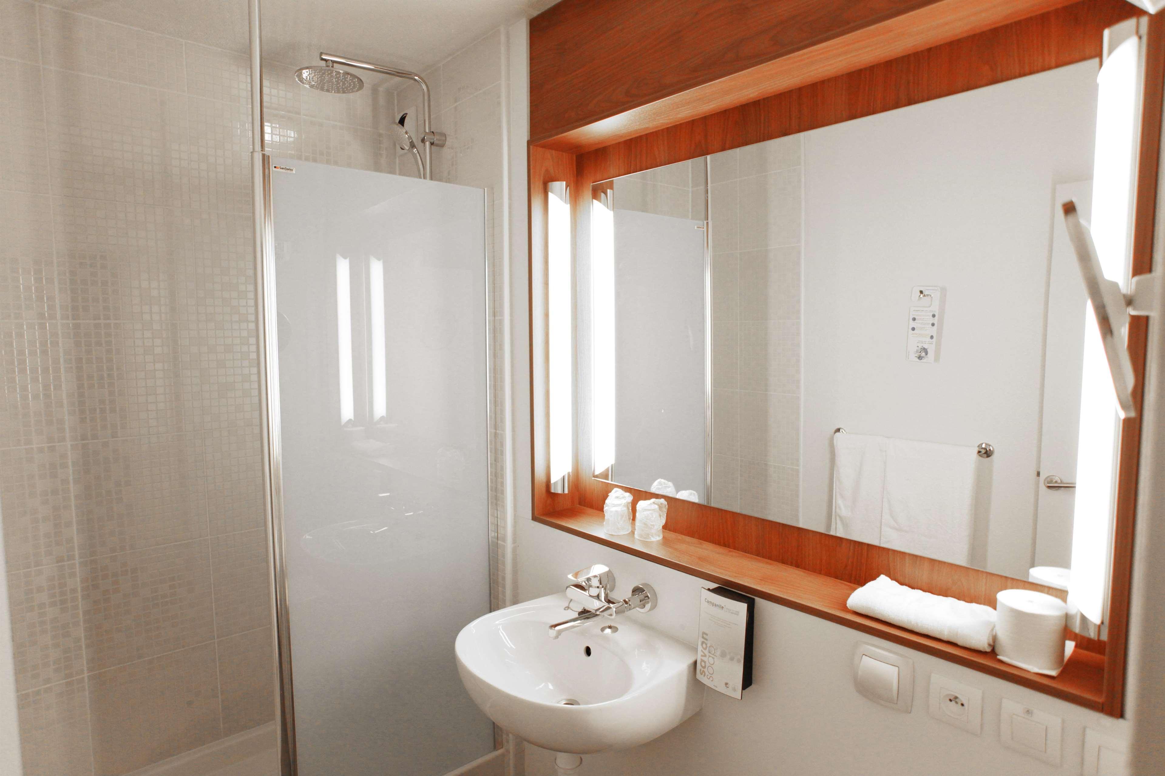 Campanile Pontarlier Hotel Kültér fotó