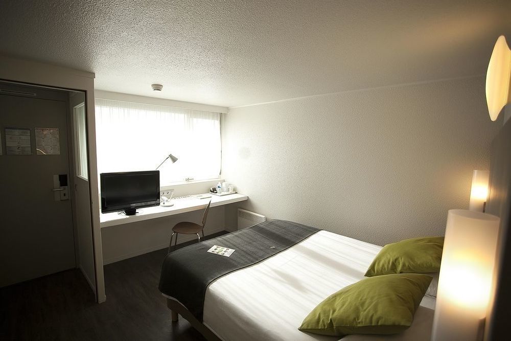 Campanile Pontarlier Hotel Szoba fotó
