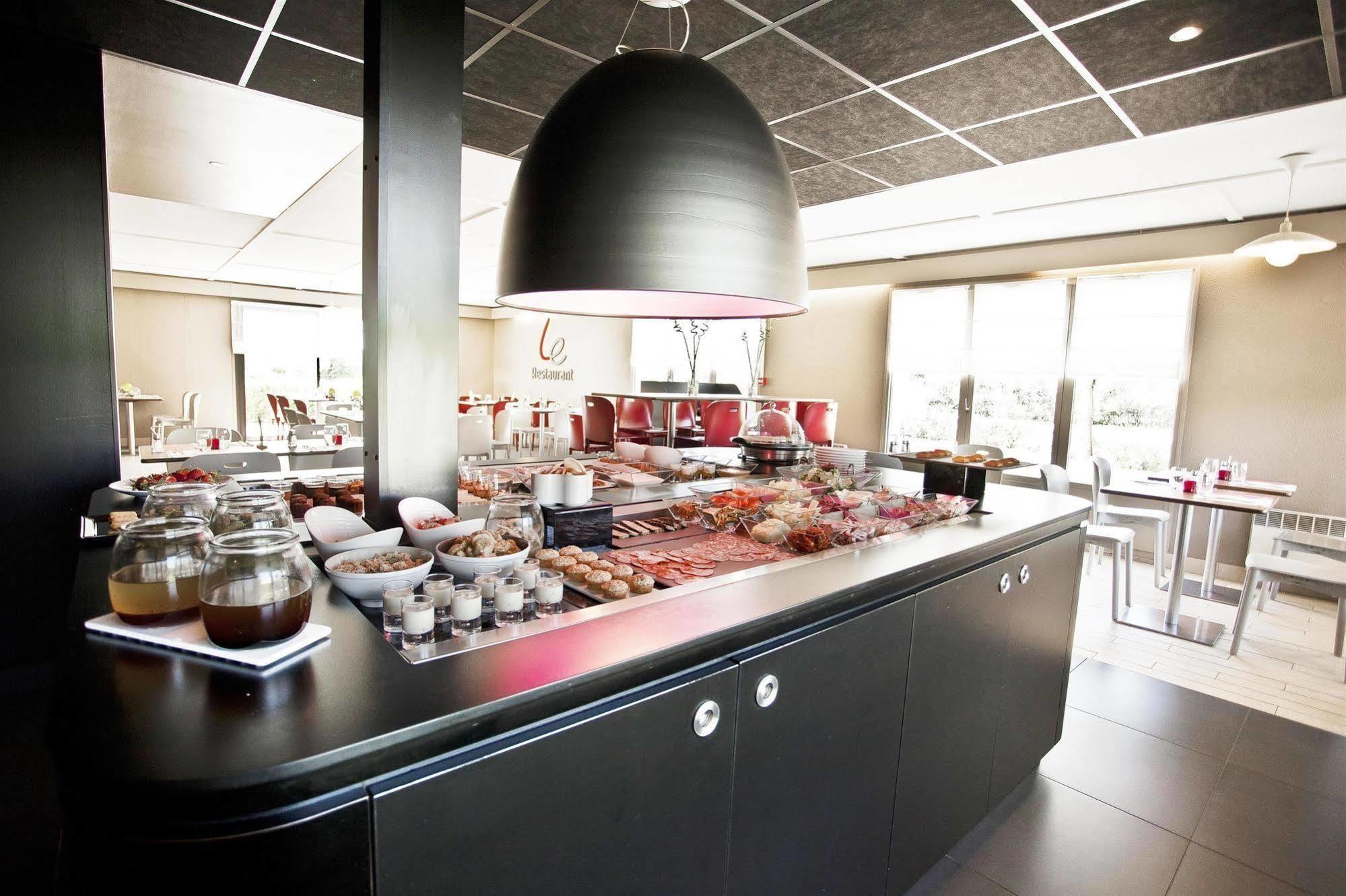 Campanile Pontarlier Hotel Kültér fotó